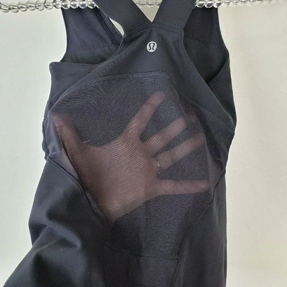 Lululemon wrap tech tank